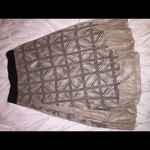 Lularoe Lucy gold and black elegant worn once
